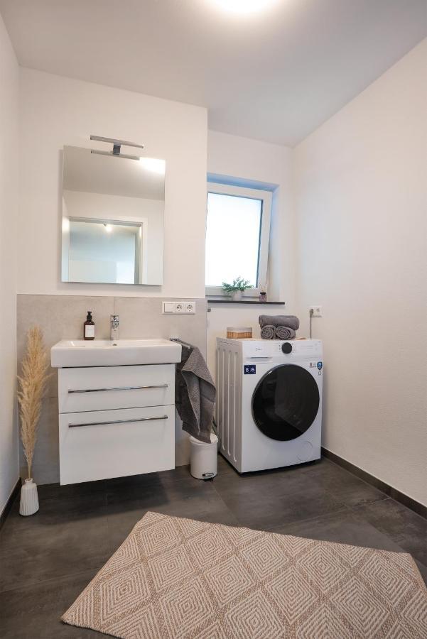 Voyage Stadtoase Am Fluss I Zentral I Freier Parkplatz I Wifi I Netflix I Aufzug كمبتن المظهر الخارجي الصورة